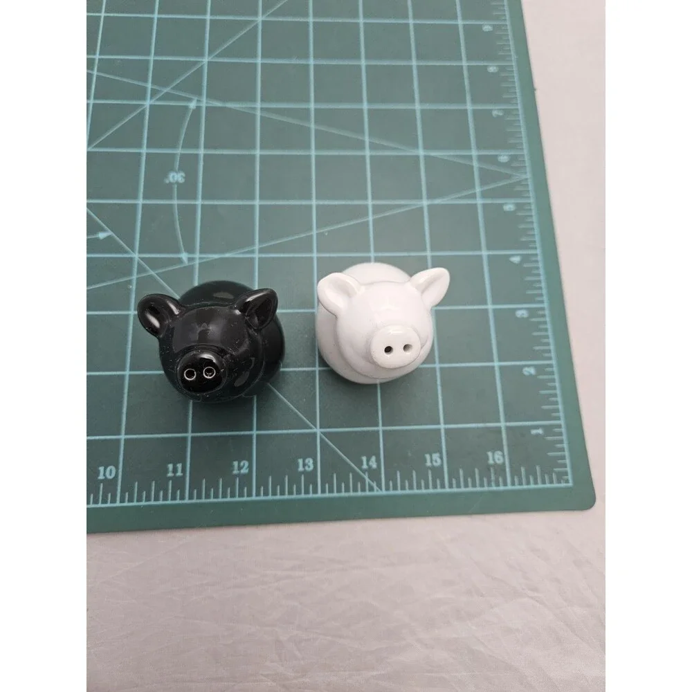 Ceramic Pig Salt & Pepper Shakers Set Small Black & White